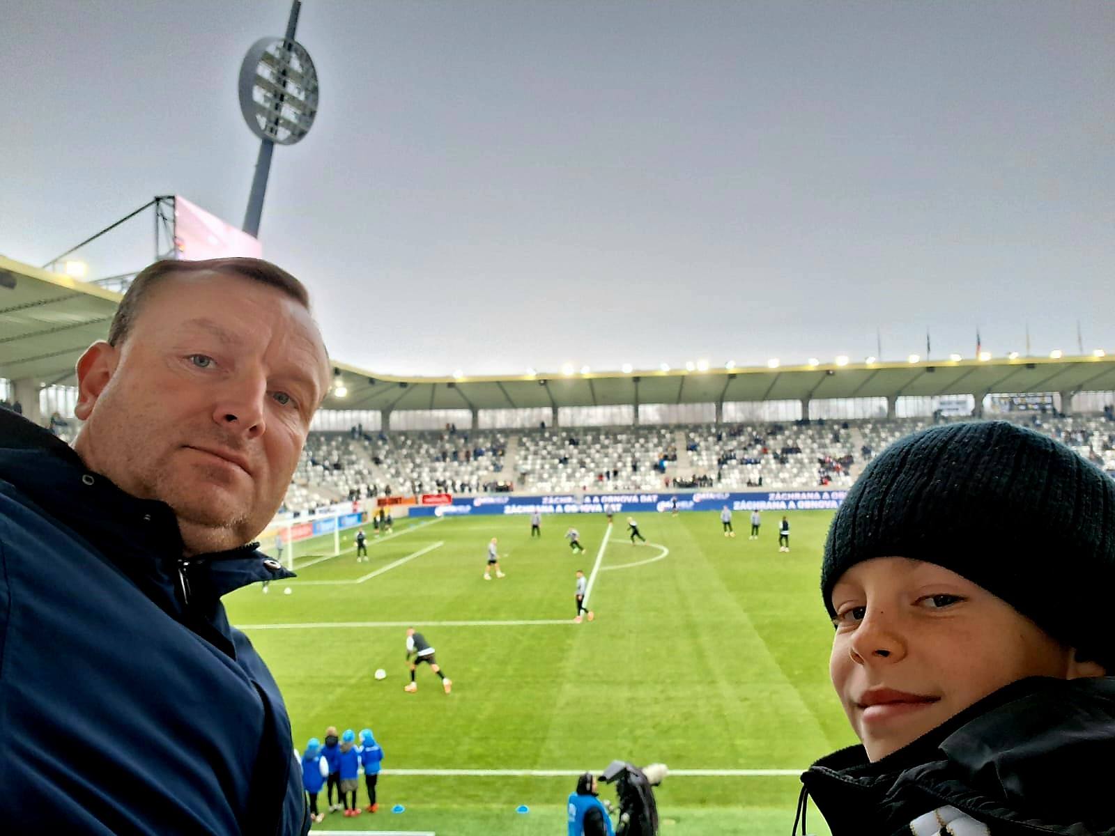 Podpis od Juráska i VIPka v Hradci - foto 8