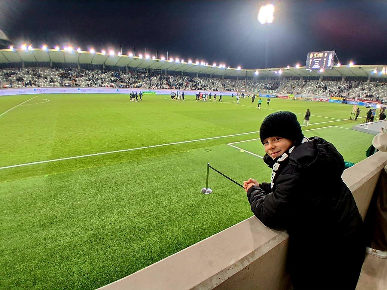 Podpis od Juráska i VIPka v Hradci - foto 11