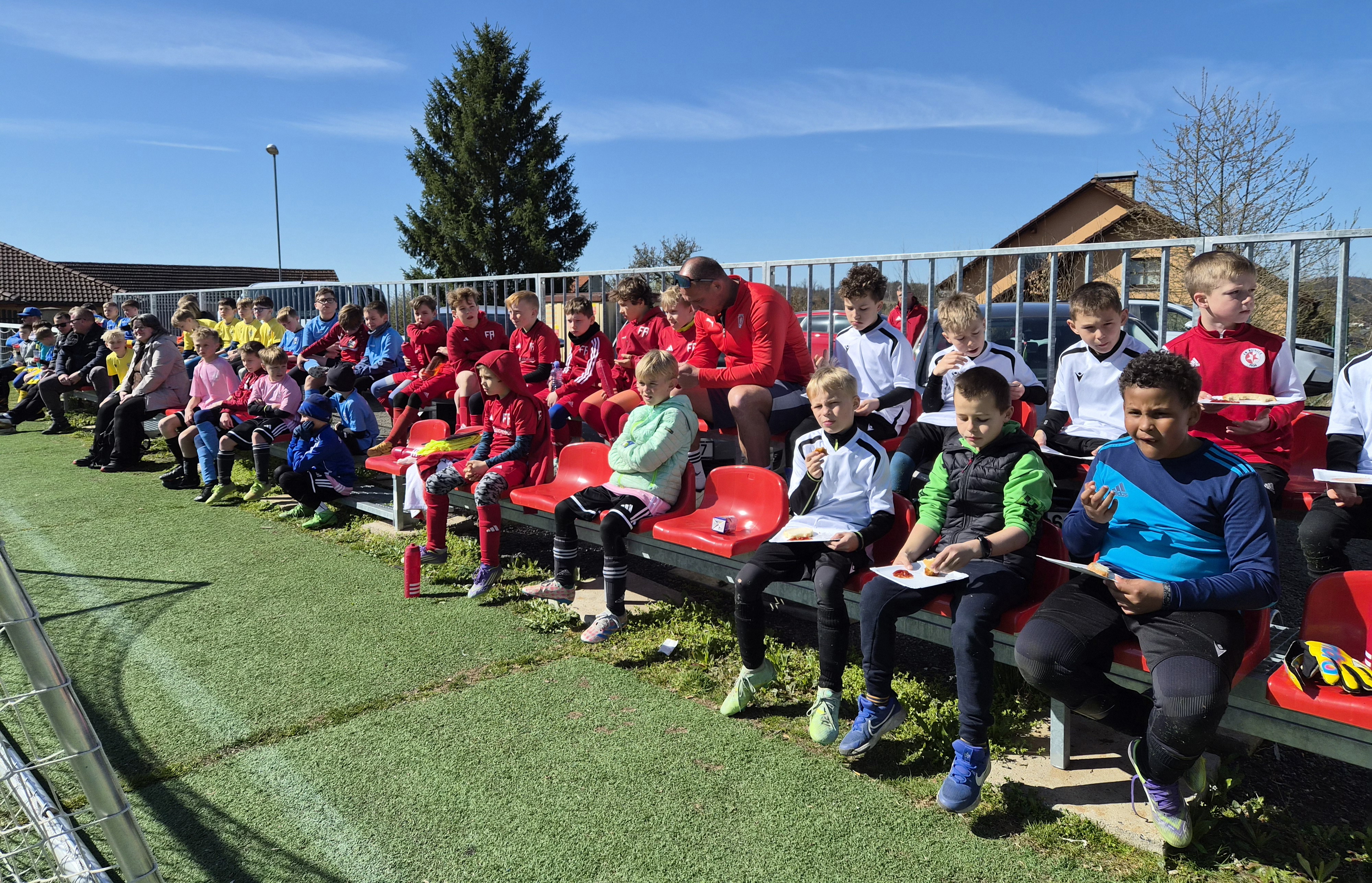 Opět hřiště plné dětí - Kába cup zahájen - foto 14
