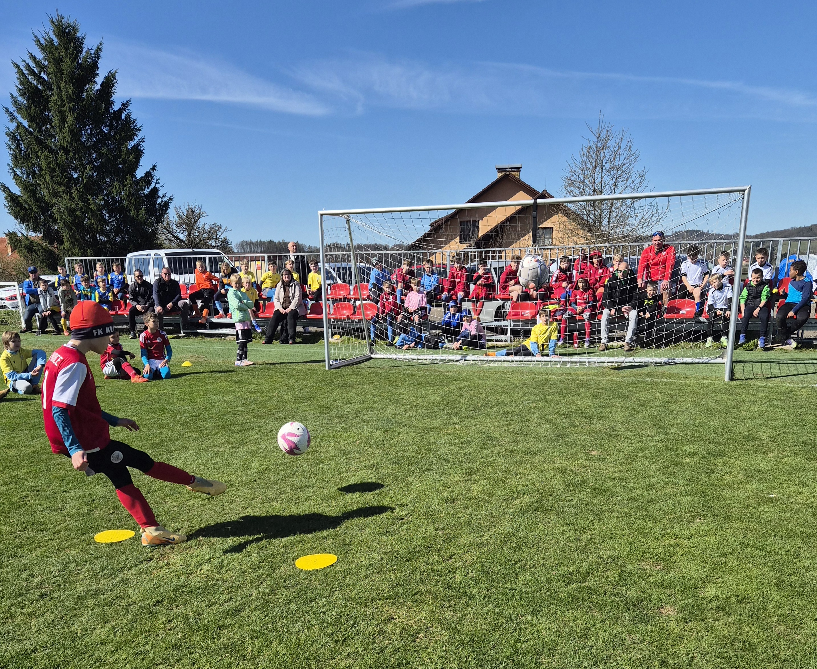 Opět hřiště plné dětí - Kába cup zahájen - foto 17