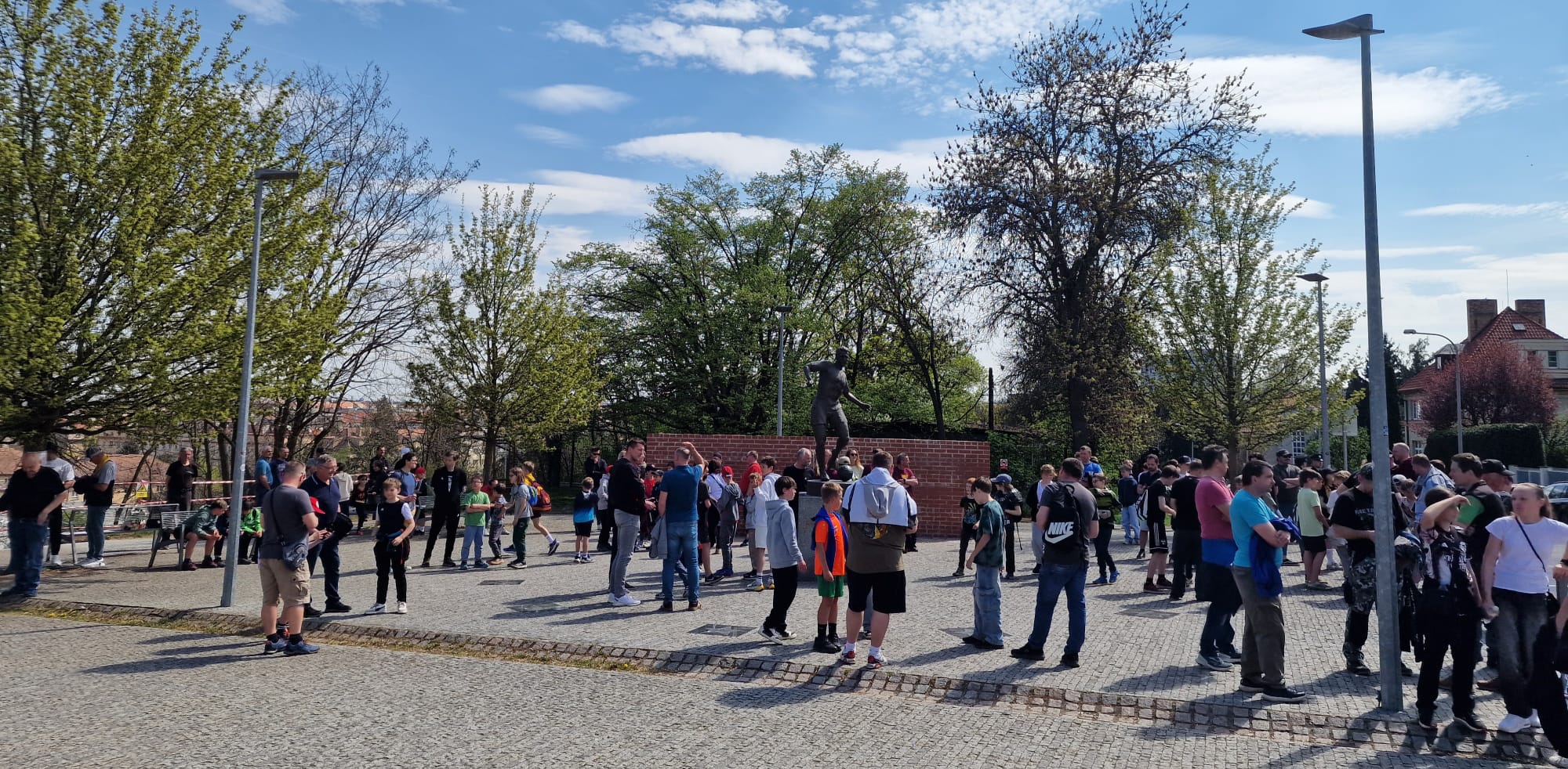 Byli jsme smutní na Dukle - foto 11