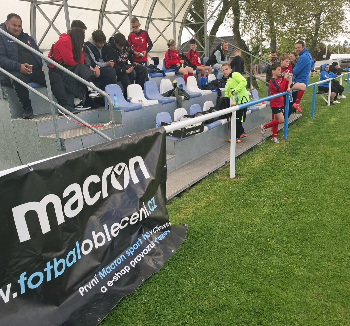 Další 4 jízdenky do finále se rozdávaly v Řepíně - foto 3